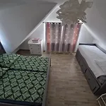 Schicke Neue شقة